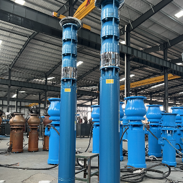 200QJ72-40-18KW مضخة غمرة عميقة مع 18 كيلوواط من طاقة المحرك ، ومعدل تدفق 72 م 3 / ساعة و 40 م رئيس لتزويد المياه الزراعية والصناعية
