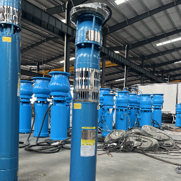 200QJ72-40-18KW مضخة غمرة عميقة مع 18 كيلوواط من طاقة المحرك ، ومعدل تدفق 72 م 3 / ساعة و 40 م رئيس لتزويد المياه الزراعية والصناعية