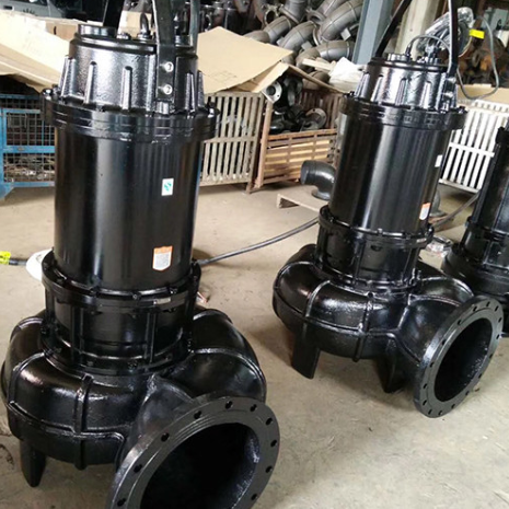 مضخة صرف صحي غاطسة من الحديد الزهر 250WQ680-42-132KW-4 بمعدل تدفق 680 متر مكعب/ساعة، وارتفاع ضخ 42 متر، ومحرك بقدرة 132 كيلوواط